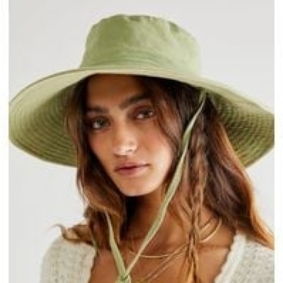 Free People Accessories - 3/$12 Free People Lake Washed Bucket Hat